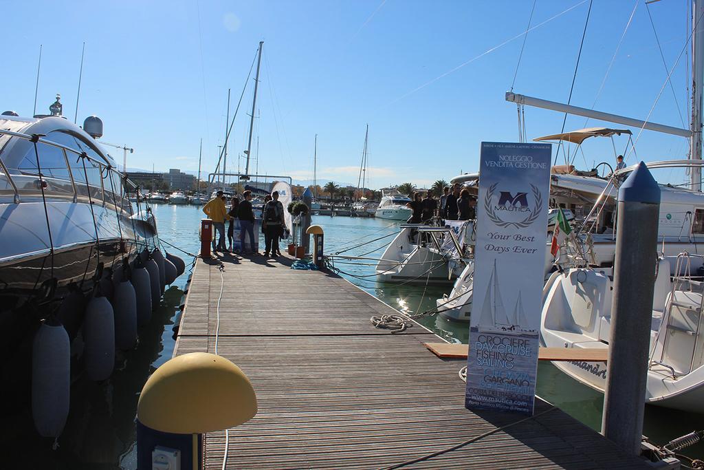 Catamarano Mauticat Hotel Pescara Exterior foto